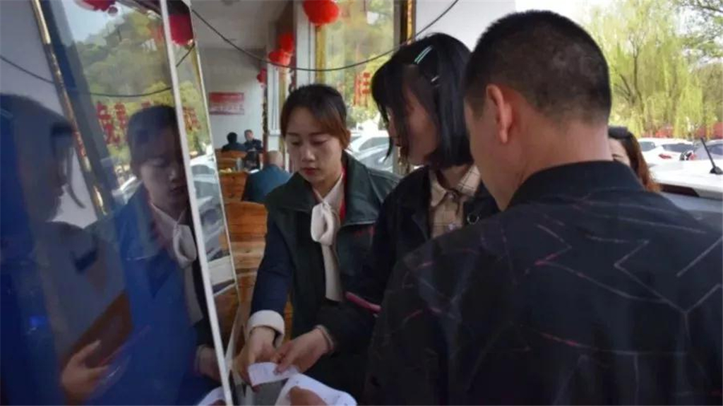 午夜熟女插插XX免费视频