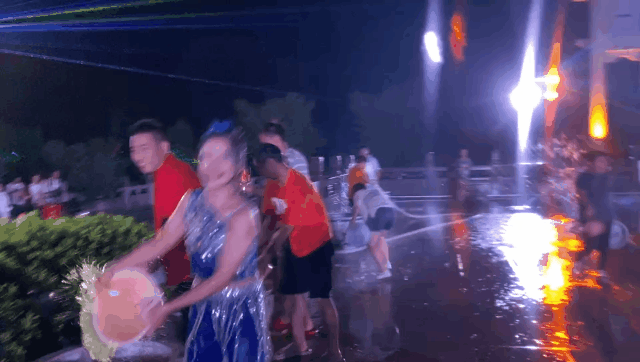 午夜熟女插插XX免费视频